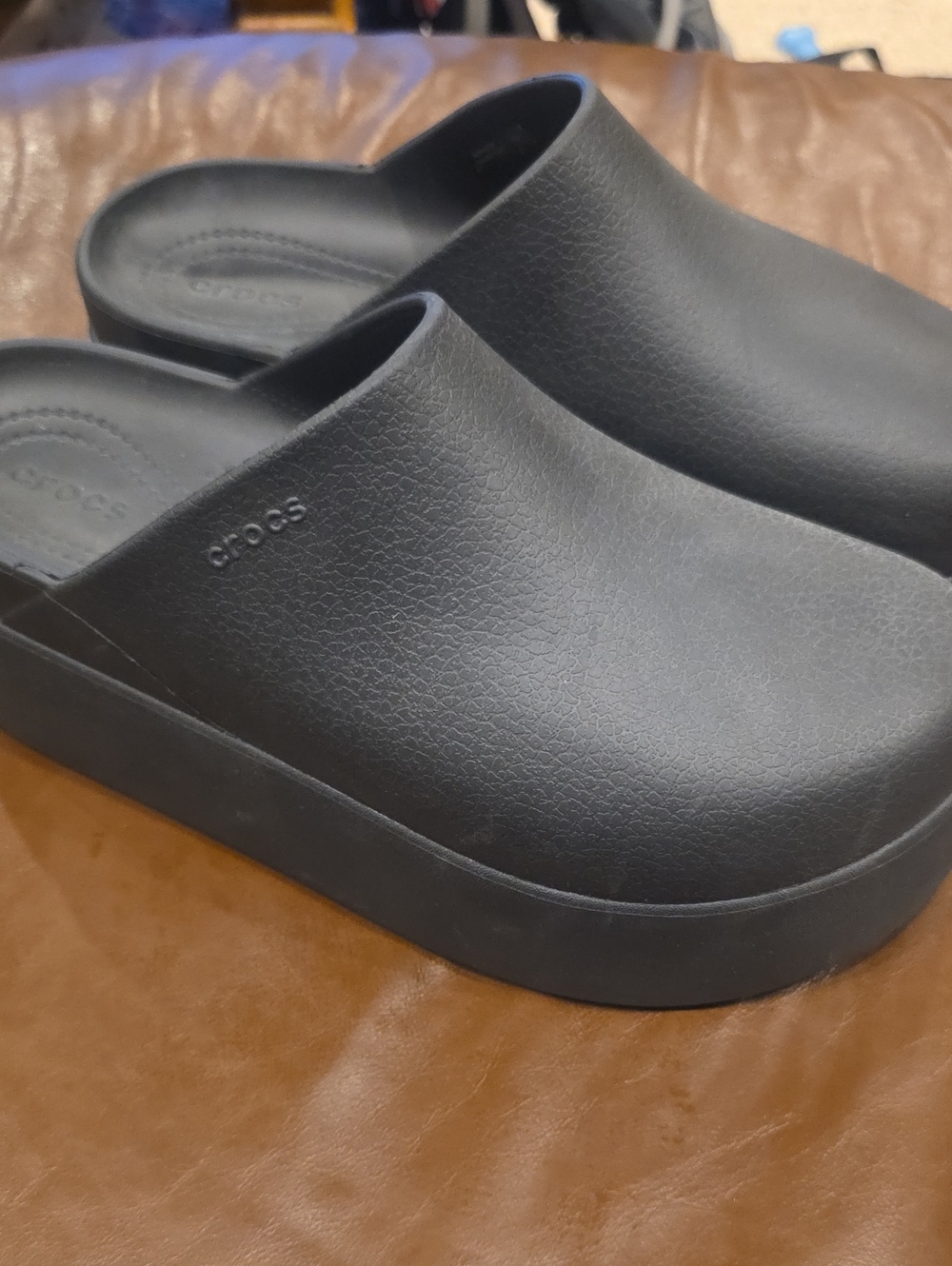 CROCS Womens Dylan Platform Black Slip-On Platform Clogs Sz 11